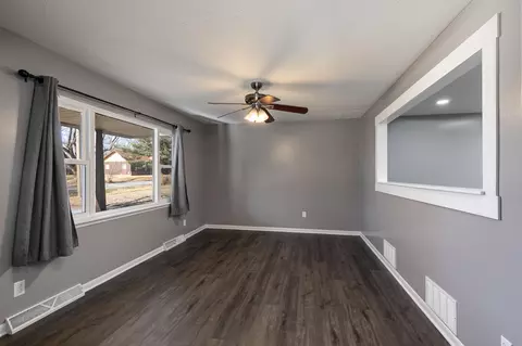 1944 S Mayfair Ave, Springfield, MO 65804 photo 4