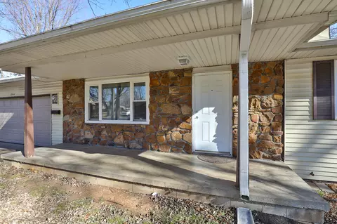 1944 S Mayfair Ave, Springfield, MO 65804 photo 3