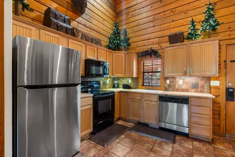 Kitchen - 238 Oakridge Rd, Branson, MO 65616 photo 2 of 2