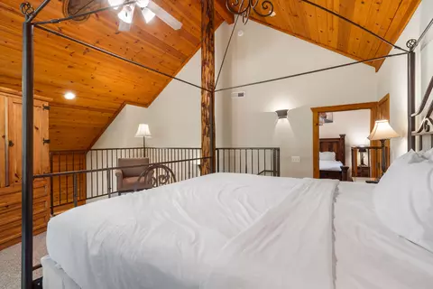 Bedroom - 238 Oakridge Rd, Branson, MO 65616 photo 6 of 7