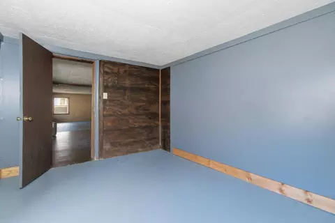 Bedroom - 1288 County Road 334, Tecumseh, MO 65760 photo 5 of 6