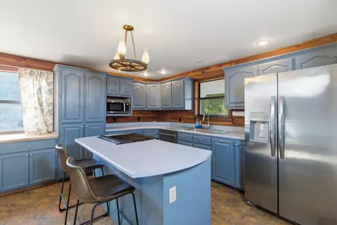 Kitchen - 1288 County Road 334, Tecumseh, MO 65760 photo 2 of 3