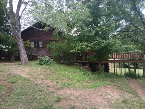 Exterior - 1288 County Road 334, Tecumseh, MO 65760 photo 8 of 10