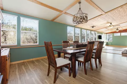 Dining - 1288 County Road 334, Tecumseh, MO 65760 photo 1 of 2