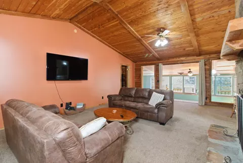 Living - 1288 County Road 334, Tecumseh, MO 65760 photo 2 of 4