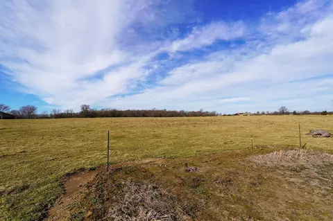 000 N Farm Rd 101, Springfield, MO 65802