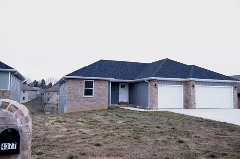 4377 N Toby Ave, Springfield, MO 65803