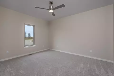 Bedroom - 3579 W Cherokee St, Springfield, MO 65807 photo 6 of 8