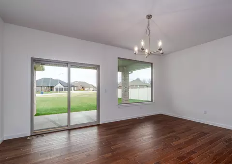 Dining - 3579 W Cherokee St, Springfield, MO 65807 photo 1 of 1