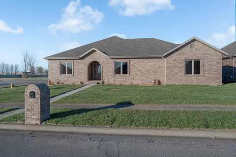 Exterior - 3579 W Cherokee St, Springfield, MO 65807 photo 3 of 7
