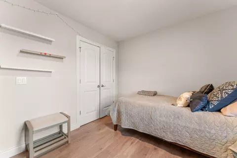 Bedroom - 101 Jury Ln, Branson, MO 65616 photo 9 of 10