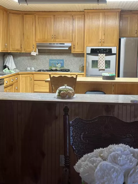 Kitchen - 18674 Farm Road 1045, Exeter, MO 65647 photo 2 of 4