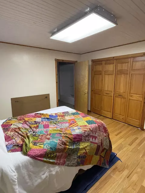Bedroom - 18674 Farm Road 1045, Exeter, MO 65647 photo 2 of 2