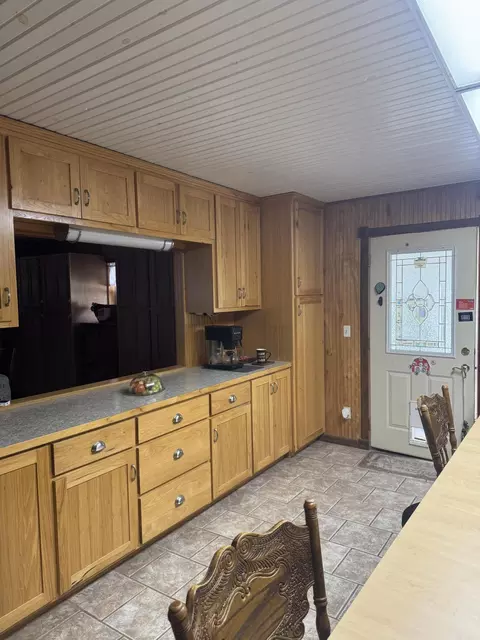 Kitchen - 18674 Farm Road 1045, Exeter, MO 65647 photo 3 of 4