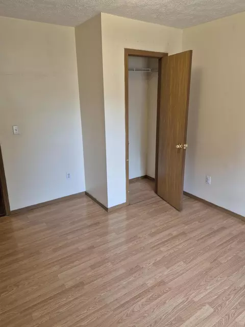 Bedroom - 3236 W Madison St, Springfield, MO 65802 photo 3 of 7