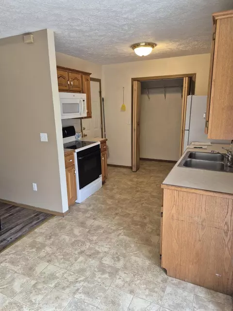 Kitchen - 3236 W Madison St, Springfield, MO 65802 photo 2 of 2