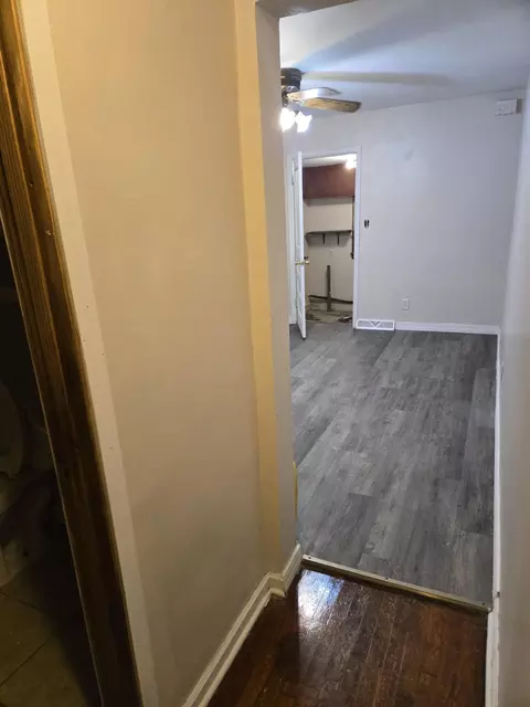 Entry Way - 3236 W Madison St, Springfield, MO 65802 photo 1 of 1