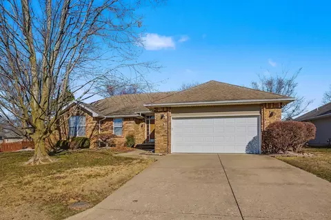 306 S Ellen St, Nixa, MO 65714 photo 2