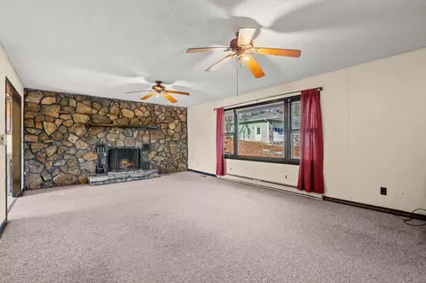 Living - 1154 State Hwy 76, Branson, MO 65616 photo 2 of 8