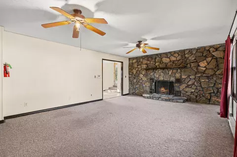 Living - 1154 State Hwy 76, Branson, MO 65616 photo 4 of 8