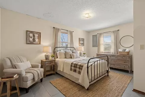 Bedroom - 1156 State Hwy 76, Branson, MO 65616 photo 3 of 6
