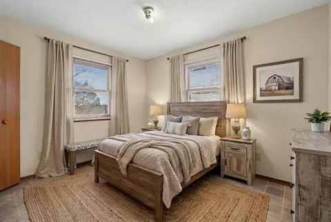 Bedroom - 1156 State Hwy 76, Branson, MO 65616 photo 1 of 6
