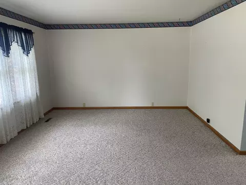 Living - 310 E Carnes St, Wheaton, MO 64874 photo 2 of 4