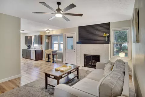 1637 W Wayland St, Springfield, MO 65807 photo 7
