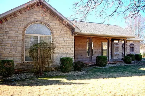 130 Trafalgar Dr, Branson, MO 65616