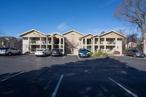 155 W Rockford Dr #1, Branson, MO 65616