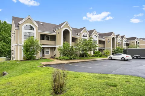 318 Wimbledon Dr #12, Branson, MO 65616