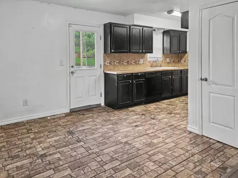 1507 W Meadow St, Ozark, MO 65721 photo 8