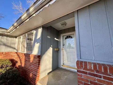 718 N Patterson Ave, Springfield, MO 65802