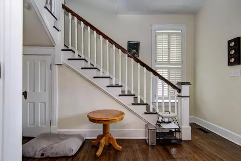 Entry Way - 531 E Division St, Springfield, MO 65803 photo 1 of 3