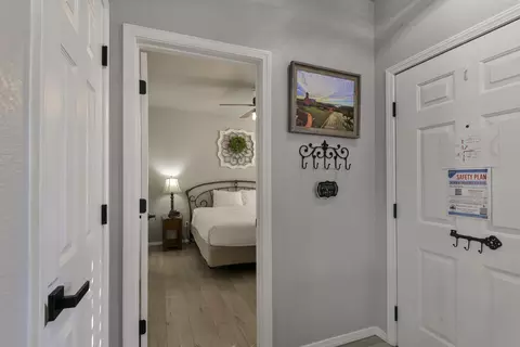 Entry Way - 200 Glory Rd #D3, Branson, MO 65616 photo 3 of 4