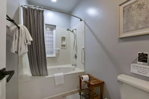 Bath - 200 Glory Rd #D3, Branson, MO 65616 photo 3 of 5