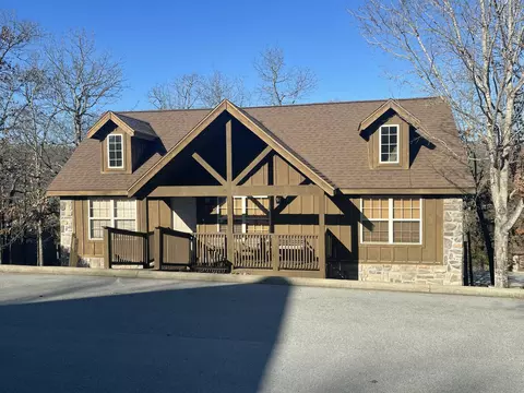 61 Bells Ave, Branson West, MO 65737