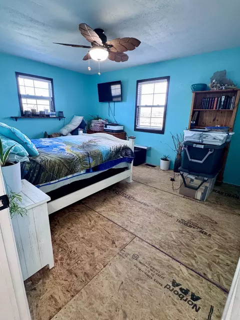 Bedroom - 359 County Road 262, Myrtle, MO 65778 photo 2 of 3