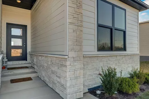 3974 E Wilsons Valley Blvd, Brookline, MO 65619 photo 2