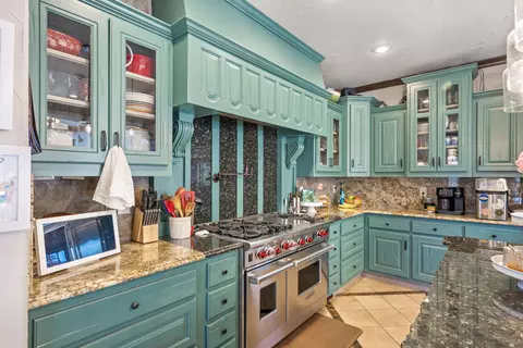 Kitchen - 2000 Beau Dr, Carthage, MO 64836 photo 1 of 6