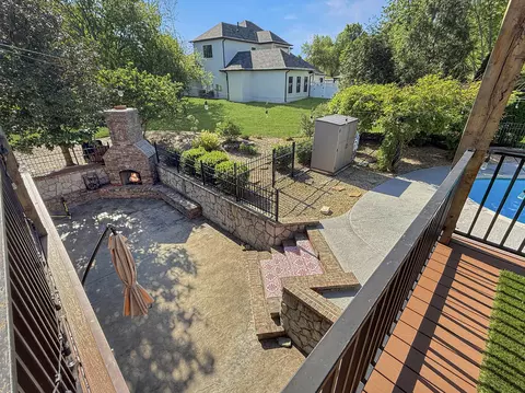 Exterior - 2000 Beau Dr, Carthage, MO 64836 photo 9 of 9