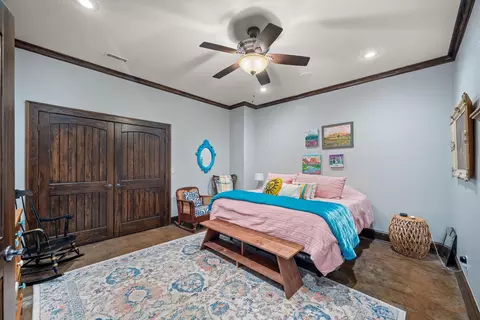 Bedroom - 2000 Beau Dr, Carthage, MO 64836 photo 4 of 8