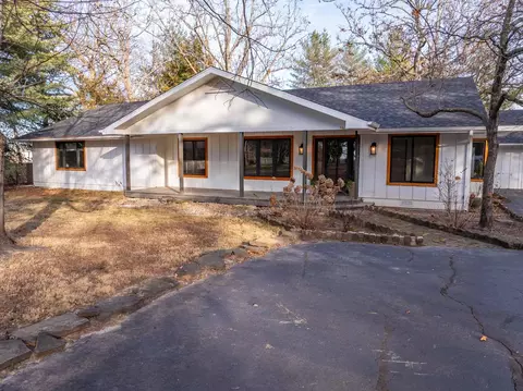902 Foxwood Dr, Nixa, MO 65714 photo 2