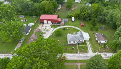 203205 N Jefferson St, Humansville, MO 65674