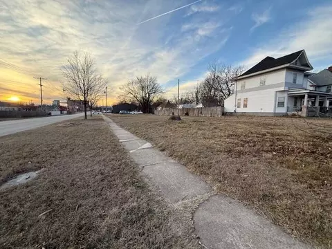 1851 N Main Ave, Springfield, MO 65803 photo 2