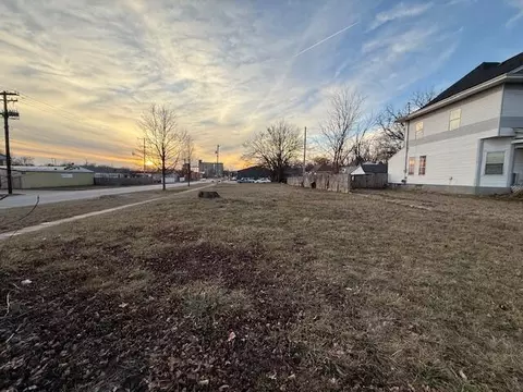 1851 N Main Ave, Springfield, MO 65803