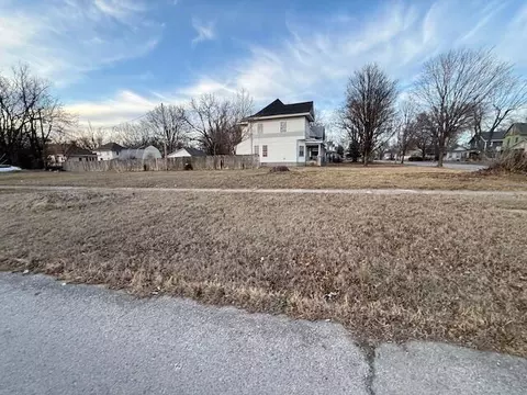 1851 N Main Ave, Springfield, MO 65803 photo 3