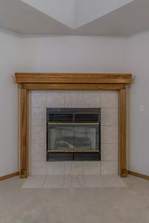 3135 S Newton Ave, Springfield, MO 65807 photo 11