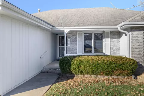 3135 S Newton Ave, Springfield, MO 65807 photo 4