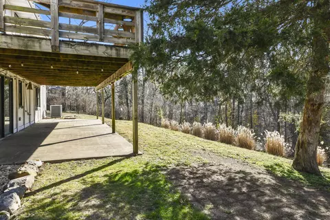 Exterior - 4254 E Ridgeview Dr, Springfield, MO 65809 photo 12 of 13
